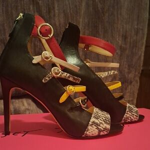 Nine West Black and Multicolor Strappy Heels